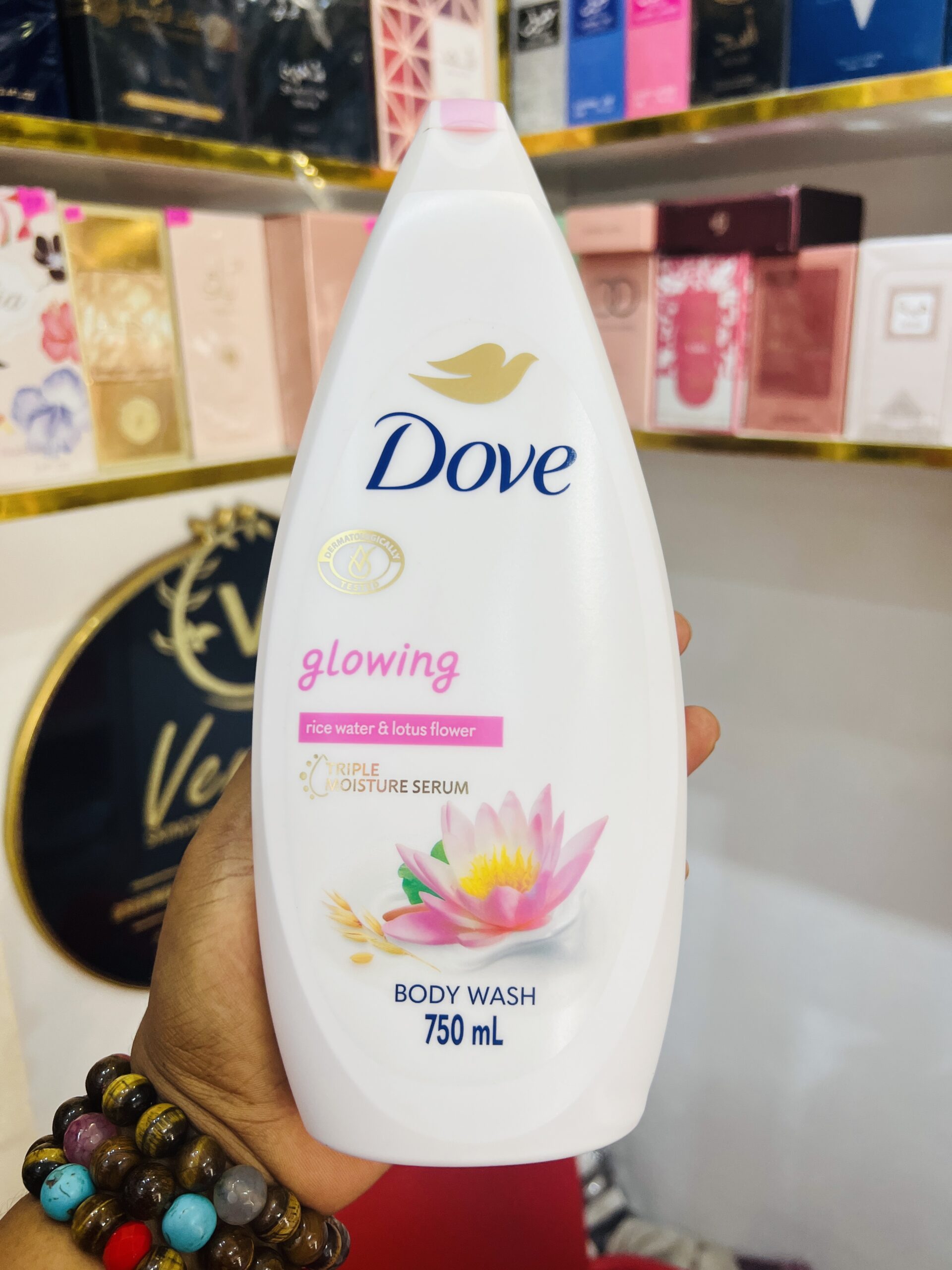 Dove glowing shower gel