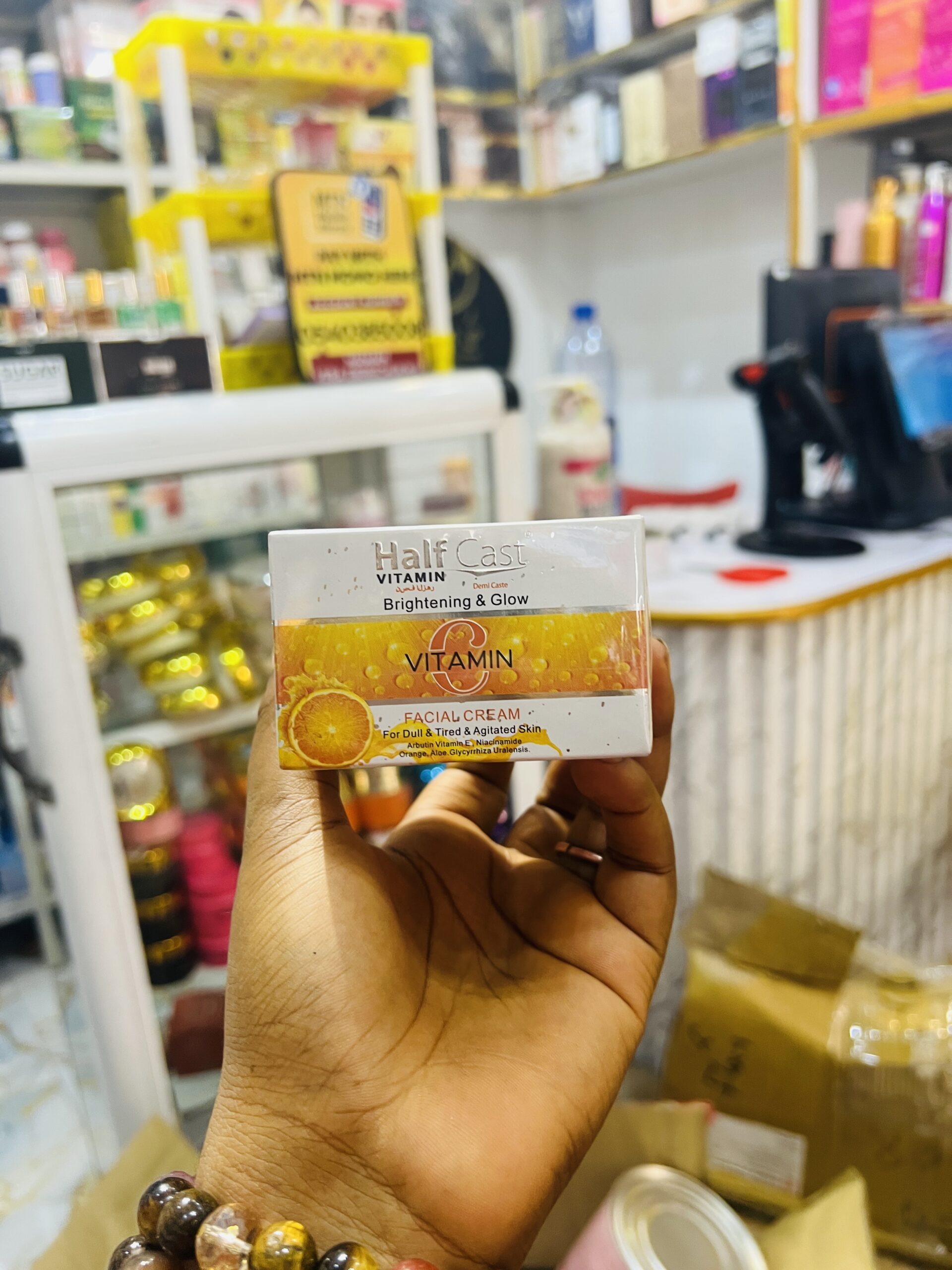 Halfcast vit c face cream