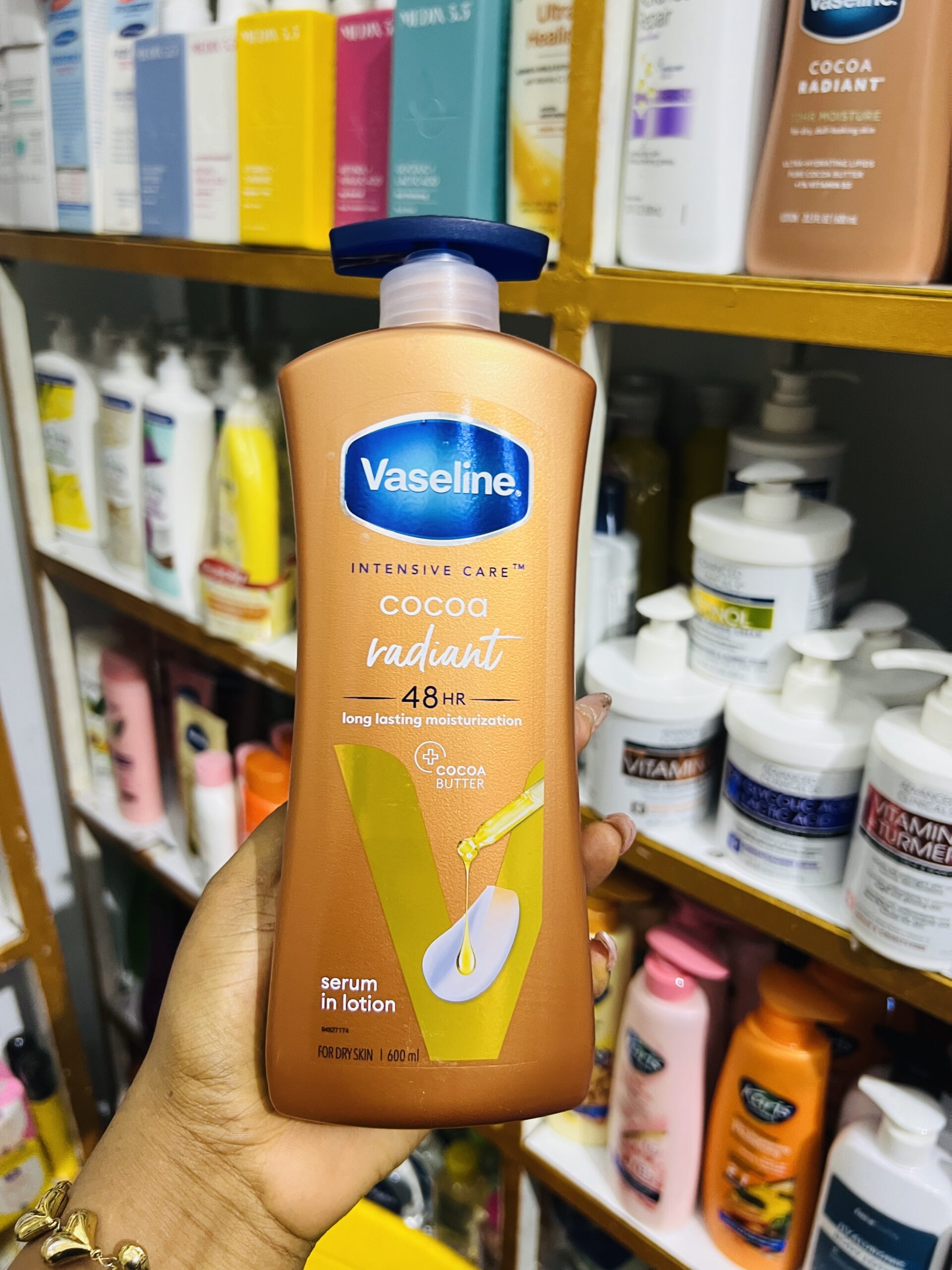 Vaseline cocoa radiant serum in lotion