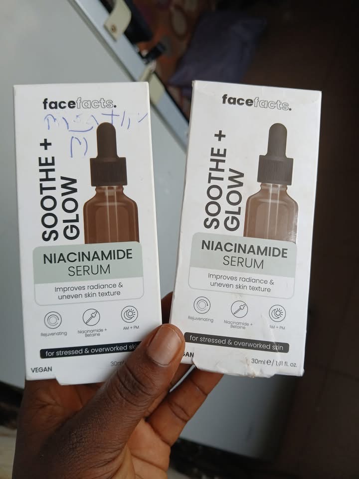 Face facts niacinamide serum white pack